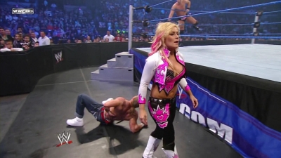 WWE_SmackDown_12_18_09_Natalya_720p_XviD_avi_000063229.jpg