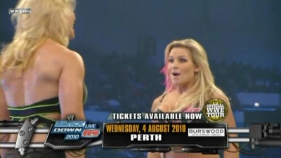 WWE_Friday_Night_Smackdown_2009_12_04_WS_PDTV_XviD-KYR_WRESTLiNGBAY_COM_avi_001986119.jpg