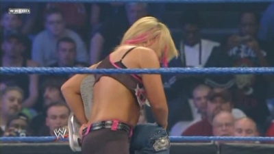 WWE_Friday_Night_Smackdown_2009_12_04_WS_PDTV_XviD-KYR_WRESTLiNGBAY_COM_avi_002147547.jpg
