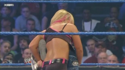 WWE_Friday_Night_Smackdown_2009_12_04_WS_PDTV_XviD-KYR_WRESTLiNGBAY_COM_avi_002148481.jpg