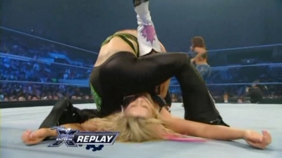 WWE_Friday_Night_Smackdown_2009_12_04_WS_PDTV_XviD-KYR_WRESTLiNGBAY_COM_avi_002199432.jpg