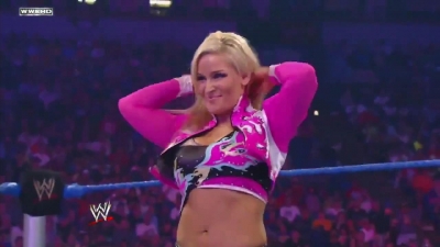 WWE_Superstars_21_7_11_-_Natalya_vs_Alicia_Fox_mp4_000018400.jpg