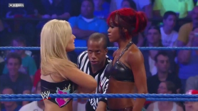 WWE_Superstars_21_7_11_-_Natalya_vs_Alicia_Fox_mp4_000052400.jpg