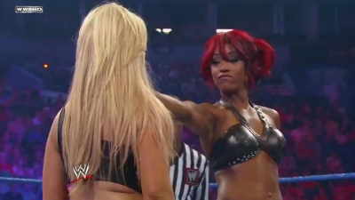 WWE_Superstars_21_7_11_-_Natalya_vs_Alicia_Fox_mp4_000058667.jpg