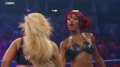 WWE_Superstars_21_7_11_-_Natalya_vs_Alicia_Fox_mp4_000059733.jpg