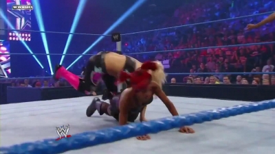 WWE_Superstars_21_7_11_-_Natalya_vs_Alicia_Fox_mp4_000072533.jpg
