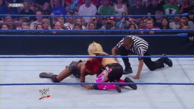 WWE_Superstars_21_7_11_-_Natalya_vs_Alicia_Fox_mp4_000075133.jpg