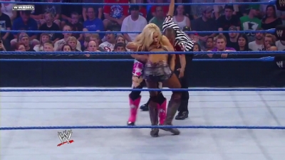 WWE_Superstars_21_7_11_-_Natalya_vs_Alicia_Fox_mp4_000078400.jpg
