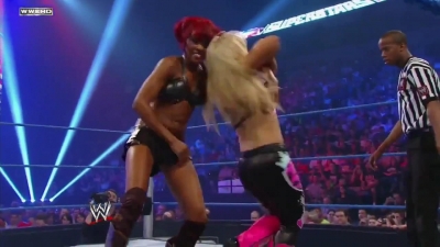 WWE_Superstars_21_7_11_-_Natalya_vs_Alicia_Fox_mp4_000085667.jpg