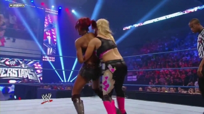 WWE_Superstars_21_7_11_-_Natalya_vs_Alicia_Fox_mp4_000087867.jpg