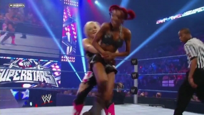 WWE_Superstars_21_7_11_-_Natalya_vs_Alicia_Fox_mp4_000089067.jpg