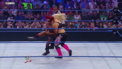 WWE_Superstars_21_7_11_-_Natalya_vs_Alicia_Fox_mp4_000089667.jpg