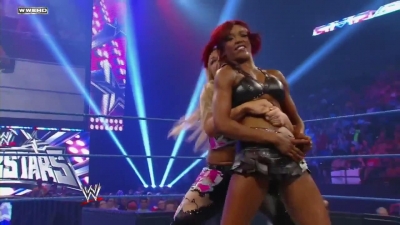 WWE_Superstars_21_7_11_-_Natalya_vs_Alicia_Fox_mp4_000097533.jpg