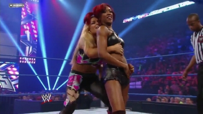 WWE_Superstars_21_7_11_-_Natalya_vs_Alicia_Fox_mp4_000098067.jpg