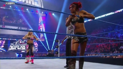 WWE_Superstars_21_7_11_-_Natalya_vs_Alicia_Fox_mp4_000102133.jpg