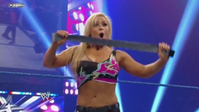 WWE_Superstars_21_7_11_-_Natalya_vs_Alicia_Fox_mp4_000105800.jpg