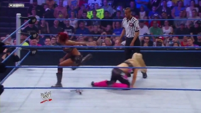 WWE_Superstars_21_7_11_-_Natalya_vs_Alicia_Fox_mp4_000111200.jpg