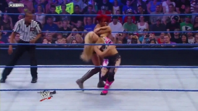 WWE_Superstars_21_7_11_-_Natalya_vs_Alicia_Fox_mp4_000112867.jpg