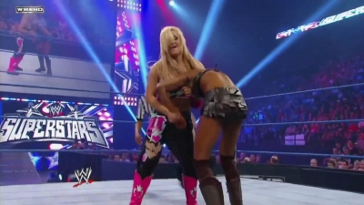 WWE_Superstars_21_7_11_-_Natalya_vs_Alicia_Fox_mp4_000114533.jpg