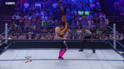 WWE_Superstars_21_7_11_-_Natalya_vs_Alicia_Fox_mp4_000118333.jpg