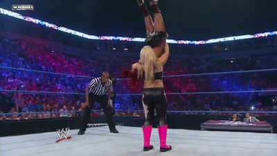 WWE_Superstars_21_7_11_-_Natalya_vs_Alicia_Fox_mp4_000121800.jpg
