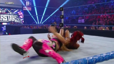 WWE_Superstars_21_7_11_-_Natalya_vs_Alicia_Fox_mp4_000125800.jpg