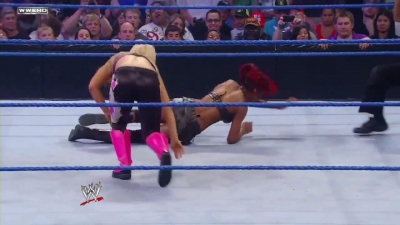 WWE_Superstars_21_7_11_-_Natalya_vs_Alicia_Fox_mp4_000131533.jpg