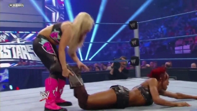 WWE_Superstars_21_7_11_-_Natalya_vs_Alicia_Fox_mp4_000134067.jpg