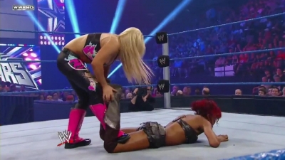 WWE_Superstars_21_7_11_-_Natalya_vs_Alicia_Fox_mp4_000137067.jpg