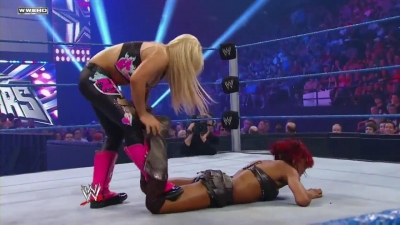 WWE_Superstars_21_7_11_-_Natalya_vs_Alicia_Fox_mp4_000137133.jpg
