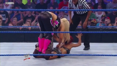 WWE_Superstars_21_7_11_-_Natalya_vs_Alicia_Fox_mp4_000140000.jpg