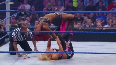 WWE_Superstars_21_7_11_-_Natalya_vs_Alicia_Fox_mp4_000147333.jpg