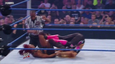 WWE_Superstars_21_7_11_-_Natalya_vs_Alicia_Fox_mp4_000151867.jpg