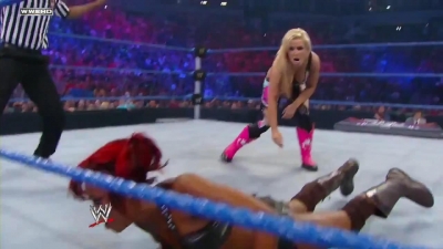 WWE_Superstars_21_7_11_-_Natalya_vs_Alicia_Fox_mp4_000156867.jpg