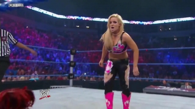 WWE_Superstars_21_7_11_-_Natalya_vs_Alicia_Fox_mp4_000157400.jpg