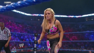 WWE_Superstars_21_7_11_-_Natalya_vs_Alicia_Fox_mp4_000157933.jpg