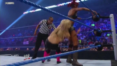 WWE_Superstars_21_7_11_-_Natalya_vs_Alicia_Fox_mp4_000166533.jpg