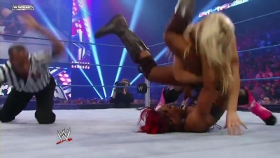 WWE_Superstars_21_7_11_-_Natalya_vs_Alicia_Fox_mp4_000168800.jpg