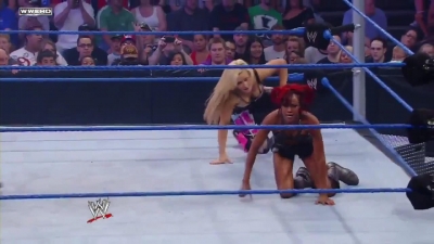WWE_Superstars_21_7_11_-_Natalya_vs_Alicia_Fox_mp4_000170600.jpg