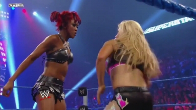 WWE_Superstars_21_7_11_-_Natalya_vs_Alicia_Fox_mp4_000175733.jpg