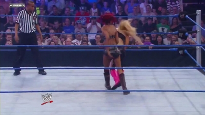 WWE_Superstars_21_7_11_-_Natalya_vs_Alicia_Fox_mp4_000178600.jpg