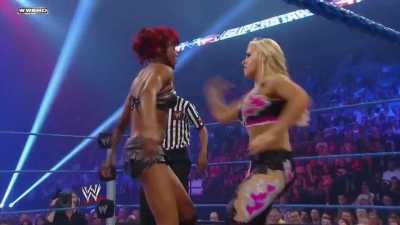 WWE_Superstars_21_7_11_-_Natalya_vs_Alicia_Fox_mp4_000180400.jpg