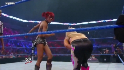 WWE_Superstars_21_7_11_-_Natalya_vs_Alicia_Fox_mp4_000190867.jpg