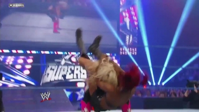 WWE_Superstars_21_7_11_-_Natalya_vs_Alicia_Fox_mp4_000196267.jpg