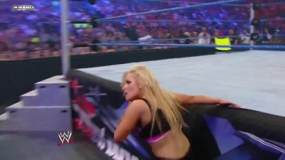 WWE_Superstars_21_7_11_-_Natalya_vs_Alicia_Fox_mp4_000229933.jpg