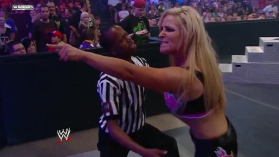 WWE_Superstars_21_7_11_-_Natalya_vs_Alicia_Fox_mp4_000238933.jpg