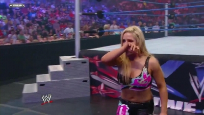 WWE_Superstars_21_7_11_-_Natalya_vs_Alicia_Fox_mp4_000243467.jpg