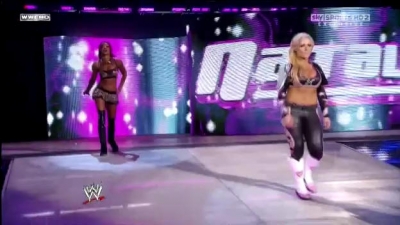 WWE_Friday_Night_SmackDown_08_19_2011_HDTV_Xvid_Divas_Tag_Team_Match_avi_000059320.jpg