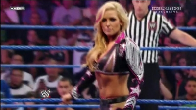 WWE_Friday_Night_SmackDown_08_19_2011_HDTV_Xvid_Divas_Tag_Team_Match_avi_000076360.jpg