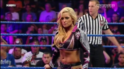 WWE_Friday_Night_SmackDown_08_19_2011_HDTV_Xvid_Divas_Tag_Team_Match_avi_000077440.jpg